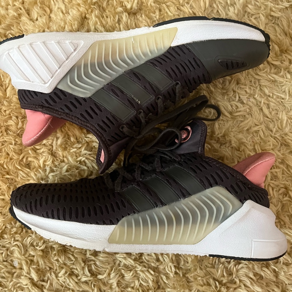 Womens Adidas 02/17 Tactile sz 8